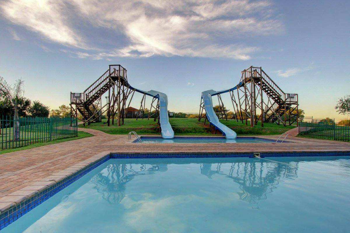 Thulani Resort